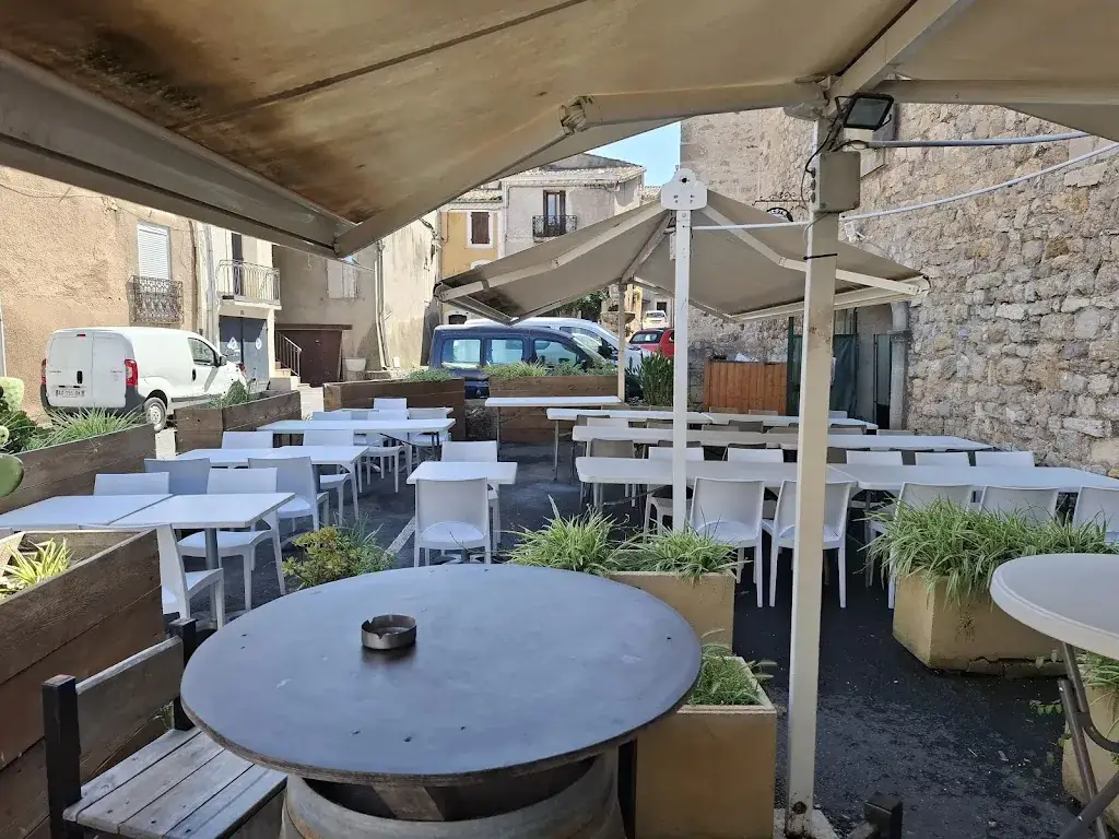 Café restaurant pizzeria la casa_Nébian_slider_image_3