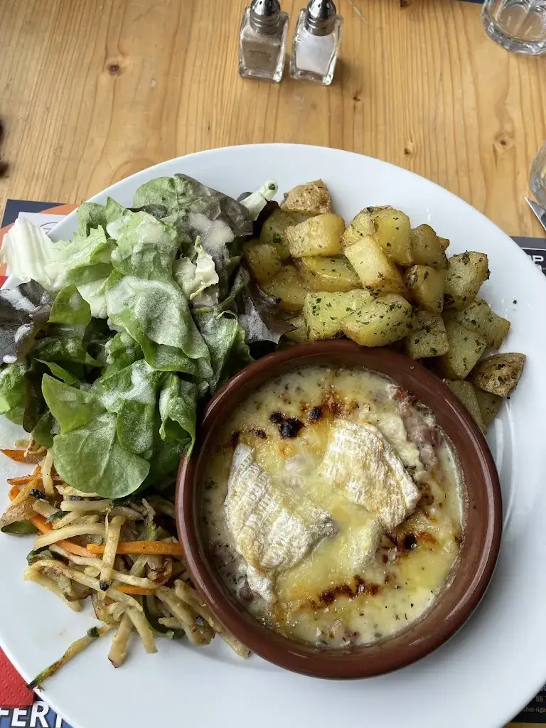 julia gabbasova_La Paille d'Or_Naucelle_review