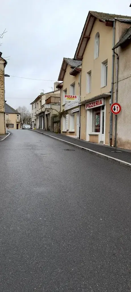 Pizza Nostra Naucelle_Naucelle_slider_image_2