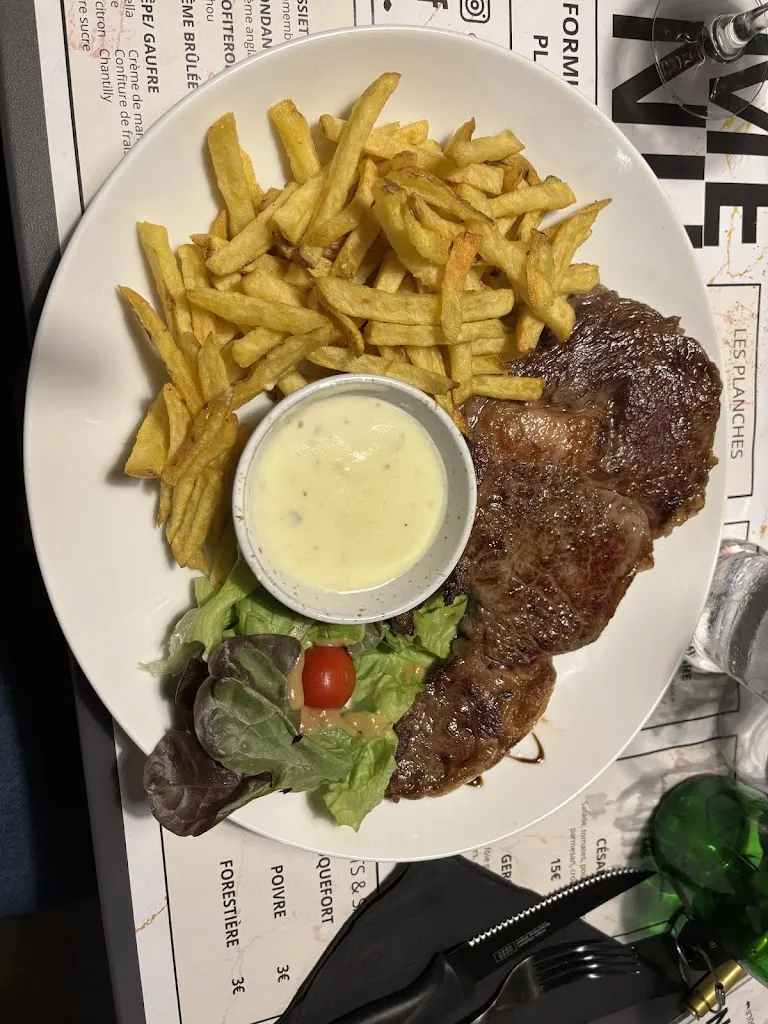 talia sentost_Chez Franck Bistrot Village_Névian_review