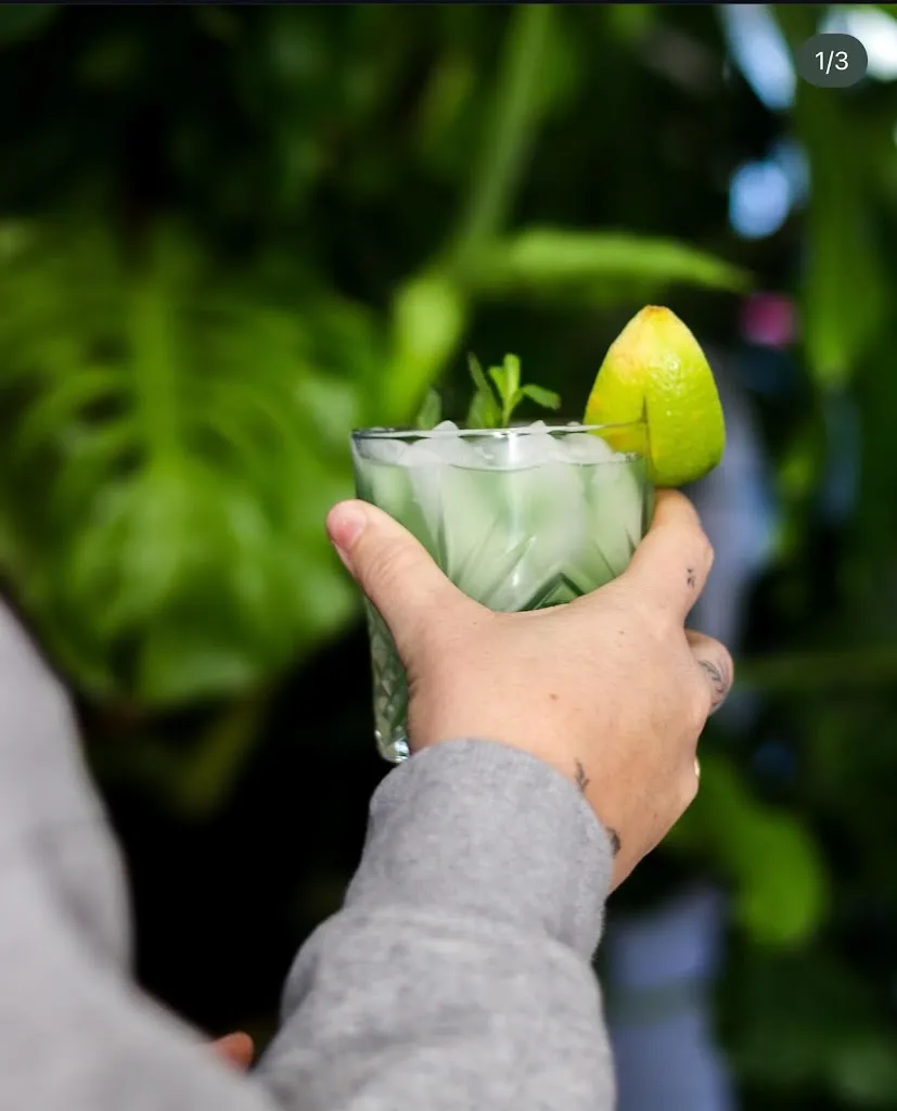 Chez Franck Bistrot Village_Névian_slider_image_3