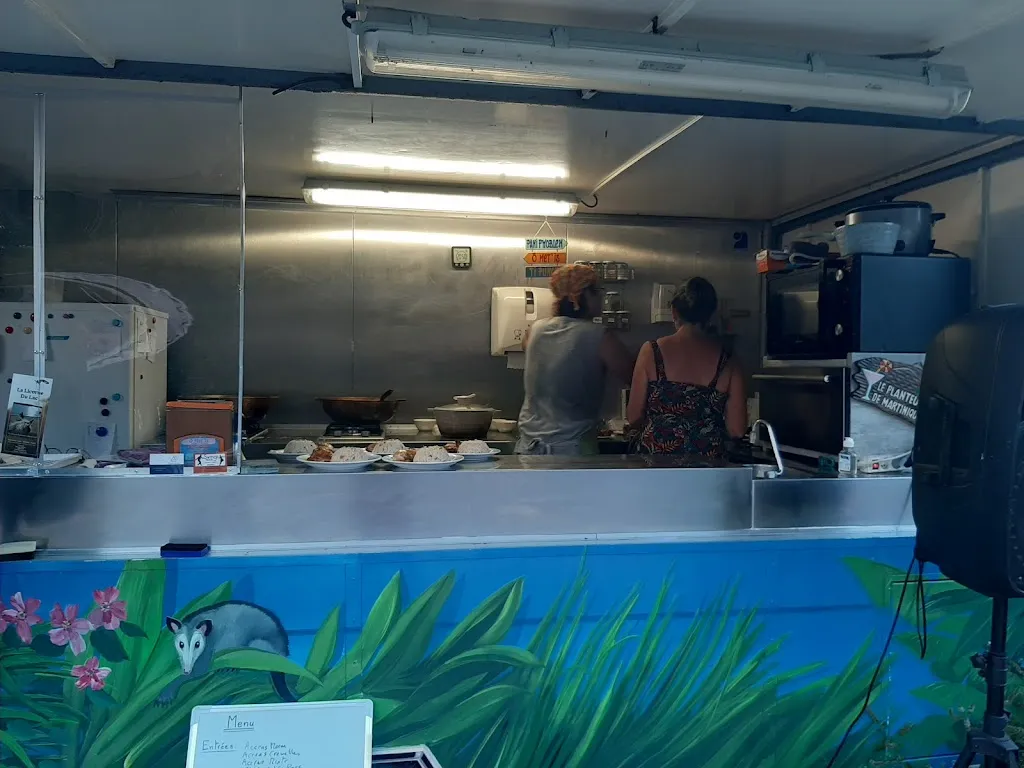 Ô met'is restaurant éphémère Ouvert de mi Mai à fin septembre_Nègrepelisse_slider_image_1