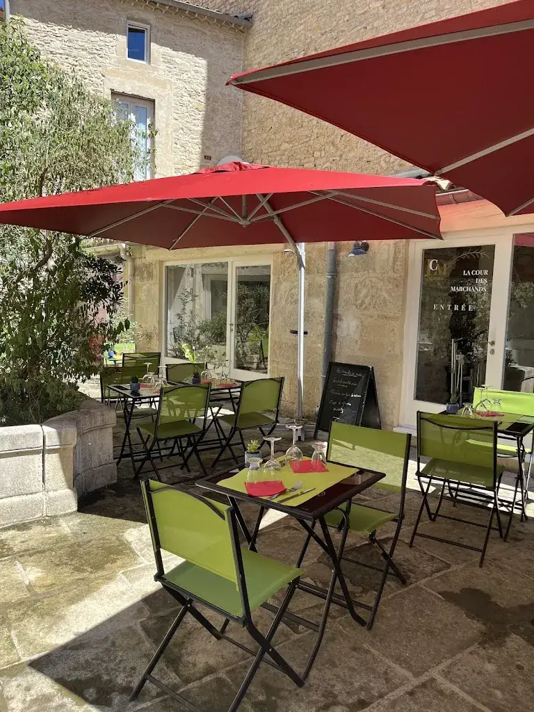 La Cour des Marchands ristorante a Nîmes