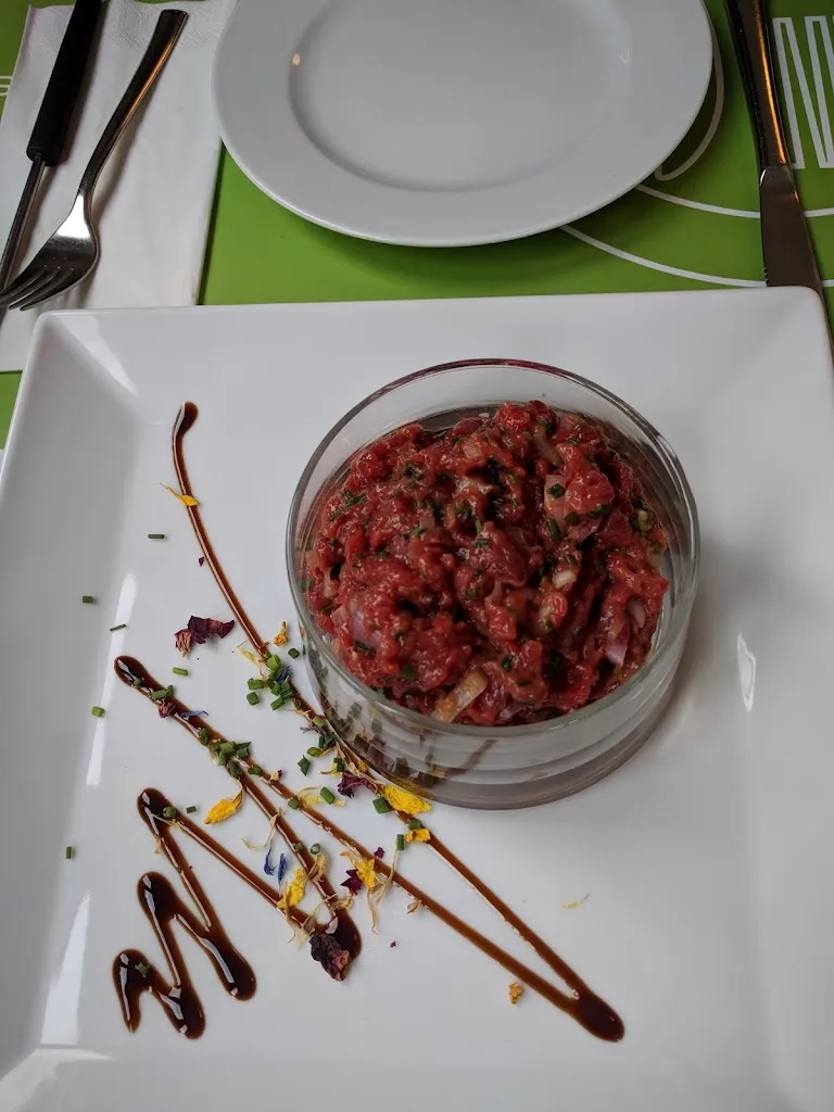 Donn Smith_Café des Voyageurs Noës_Noës_review