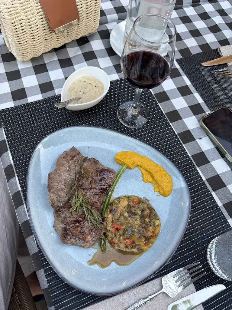 Donát Török_Restaurant Le 1900_Olonzac_review