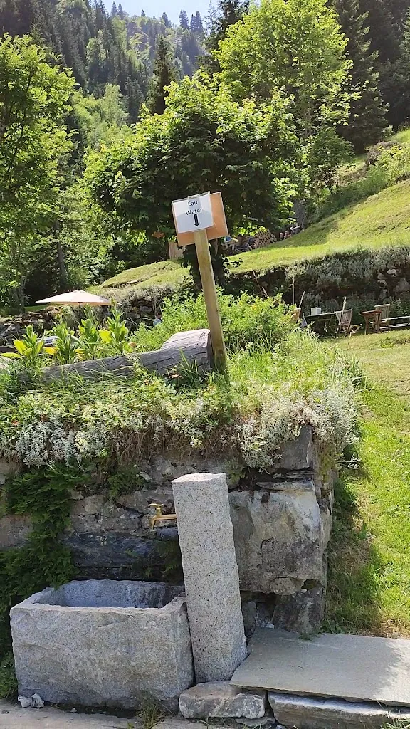 Refuge de Nant Borrant_Contamines-Montjoie_slider_image_2