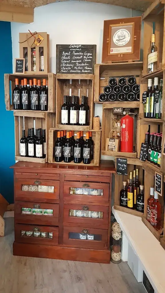 La P'tite Cave restaurant in Ornaisons