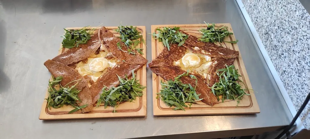 Cafe de france mac d aqui_Osséja_slider_image_2