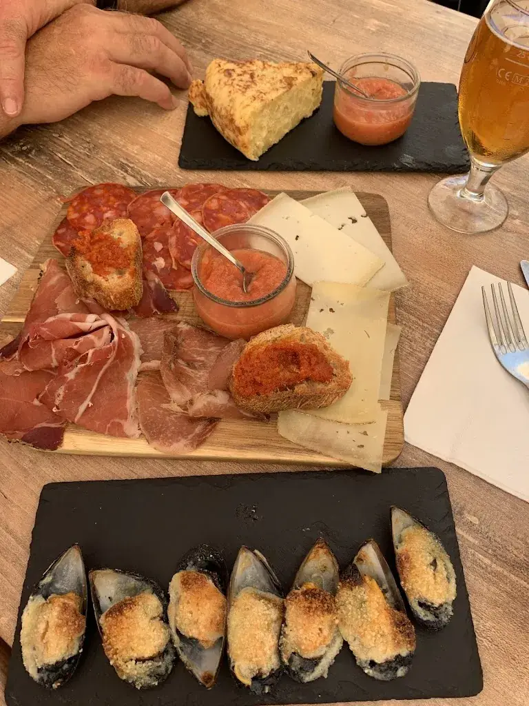 Chloé Krtn_La Cueva Torres_Palau-del-Vidre_review