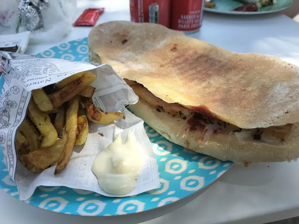 Ruud Raijmakers_Chez Loulou_Palau-del-Vidre_review