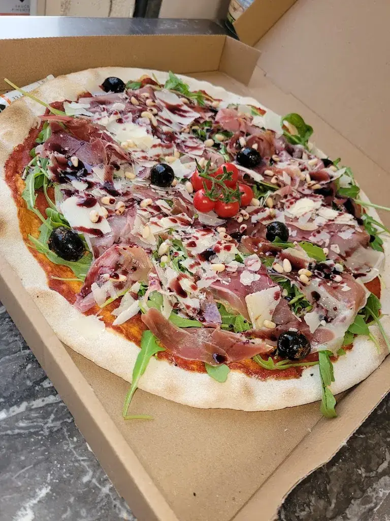 Chez Loulou_Palau-del-Vidre_slider_image_3