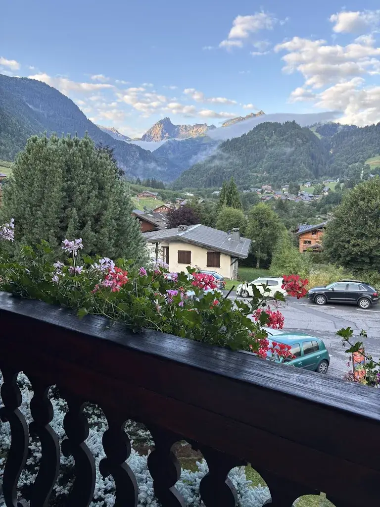 Mor Filo_Chalet Hotel Gai Soleil_Contamines-Montjoie_review