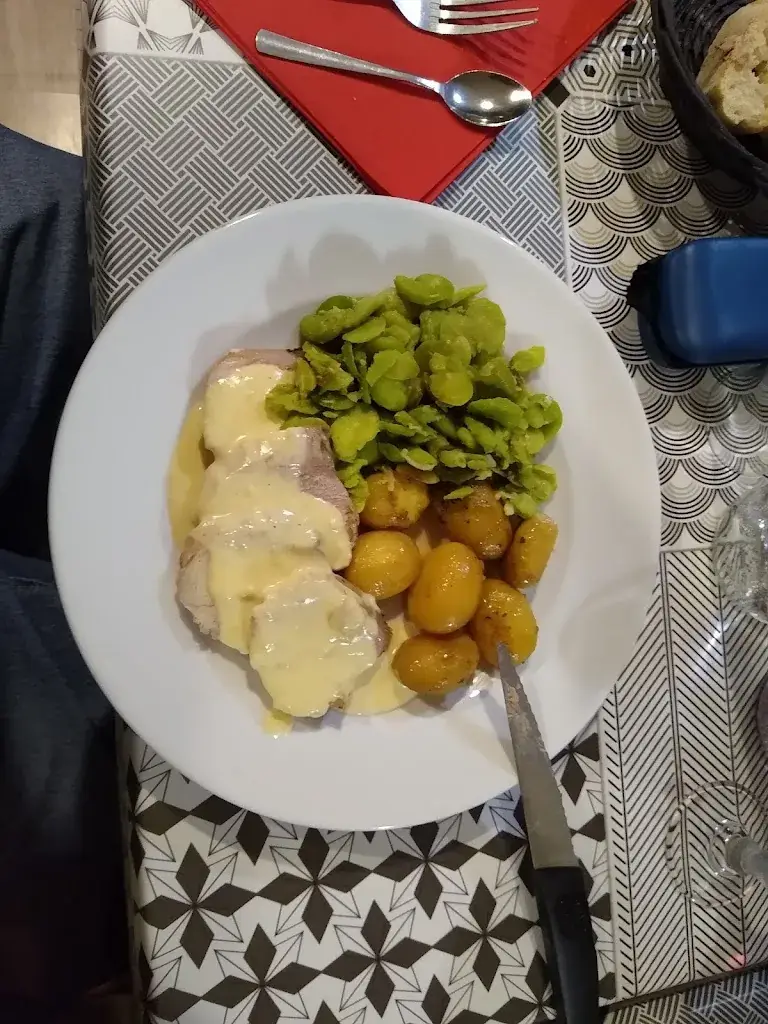 ron Lyall_Le Commerce_Paulhan_review