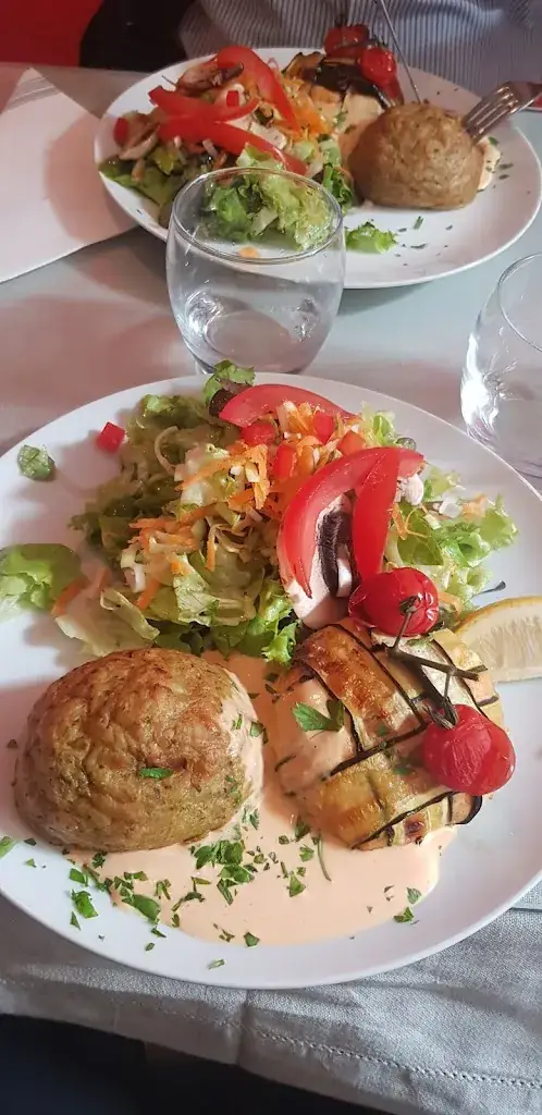 Siba Haidar_BY MARGIT_Castanet-Tolosan_review