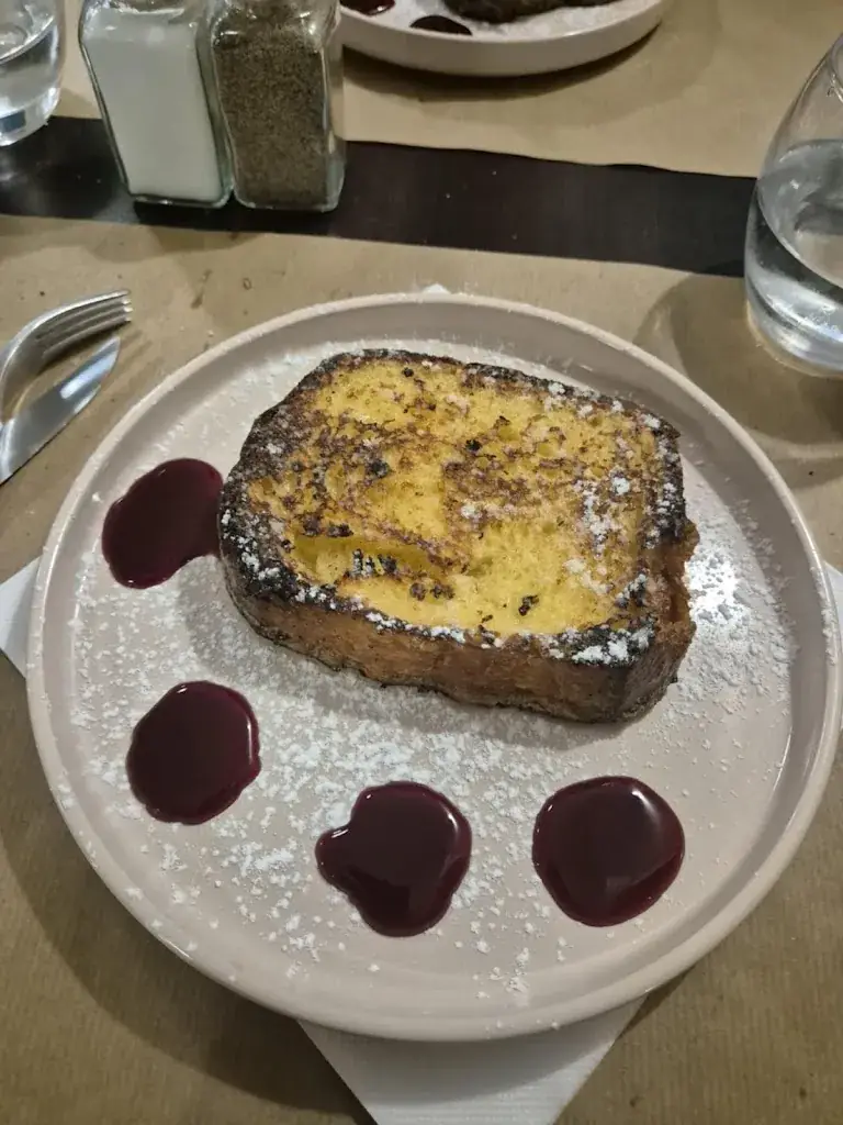 Marjorie Bringard_Chez les Parents_Pechbonnieu_review