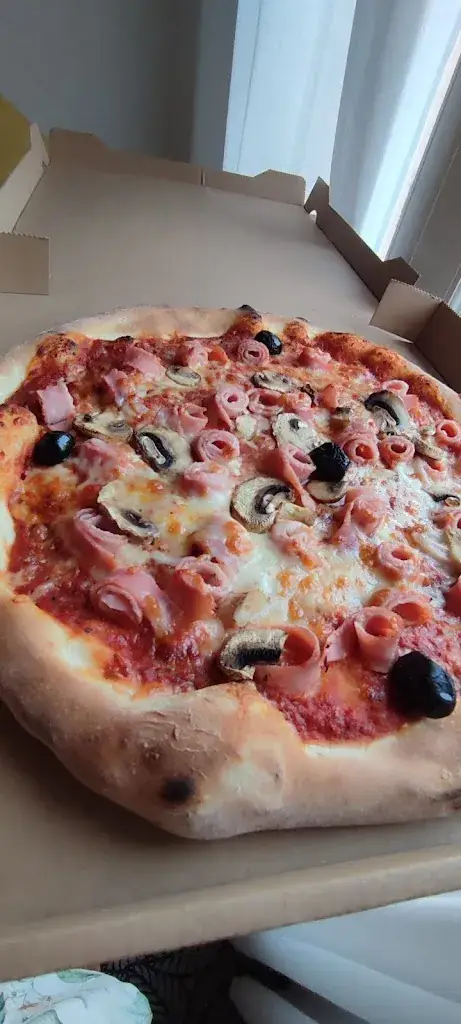 Bibiana PR_Pizz'àPetotes_Peyrestortes_review