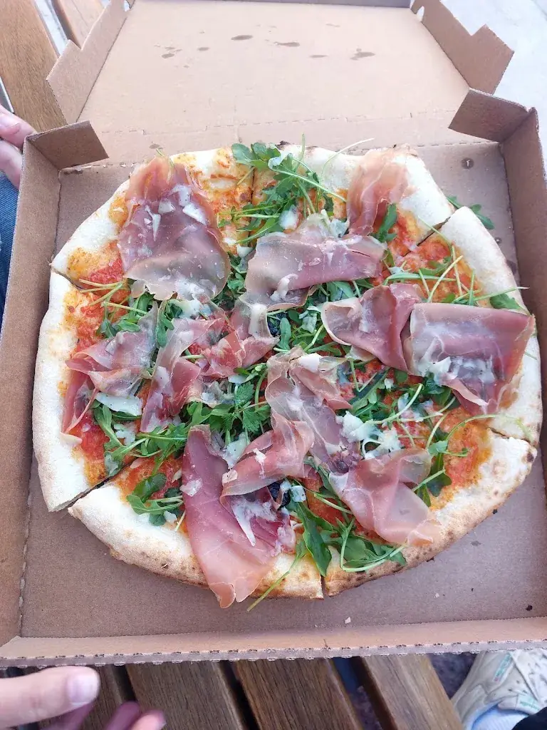 Aleksander M_La Strada_Pérols_review