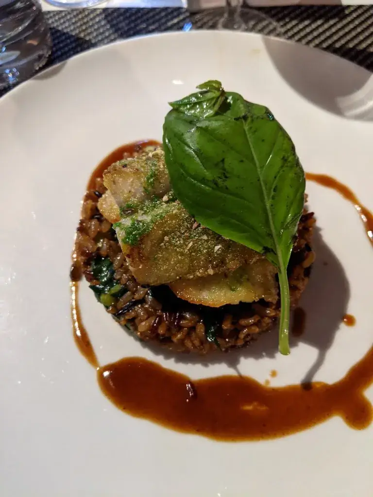 Dewey Mai_Le Riva_Palavas-les-Flots_review