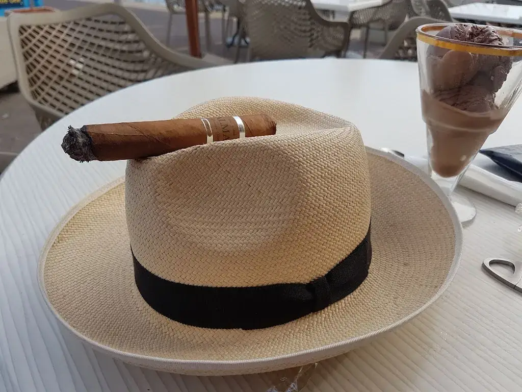 Yannick G Mac'Forell Mr le Baron_Le Pas Sage_Palavas-les-Flots_review