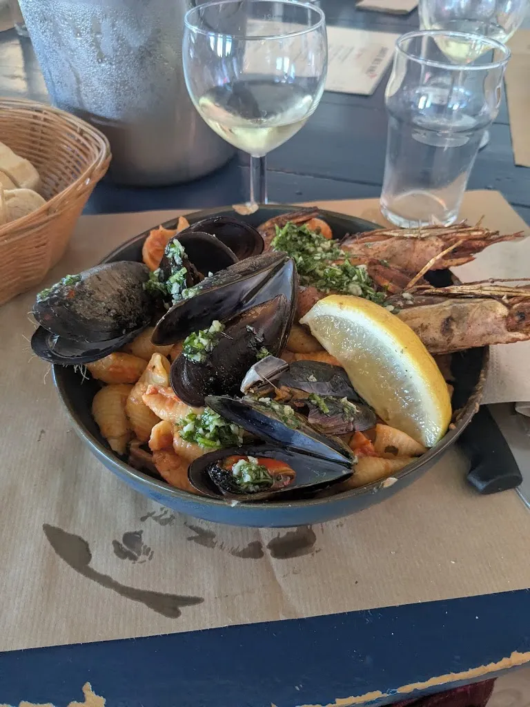 Dana Juncu_Mamie Rosé_Palavas-les-Flots_review