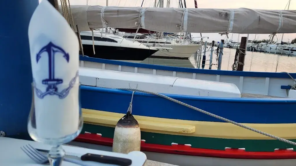 Magnus Dupoint_Les Marines_Palavas-les-Flots_review