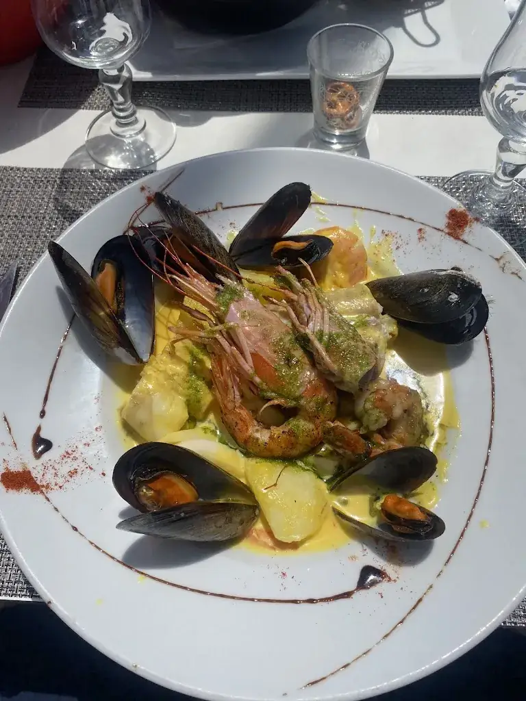 Lucy Lrt_Les Marines_Palavas-les-Flots_review