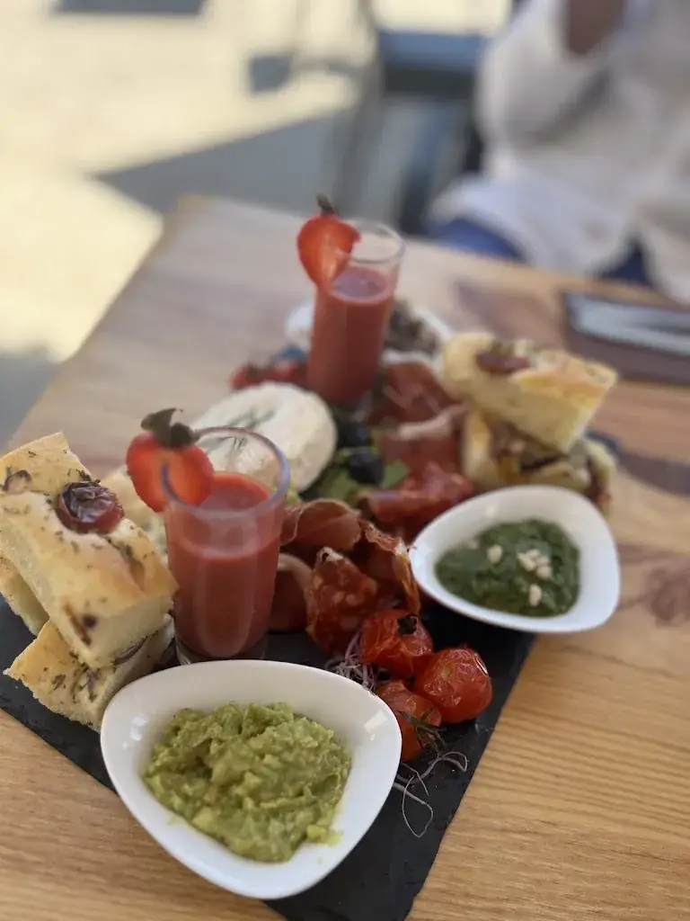 La table d’Isa_Palavas-les-Flots_slider_image_3