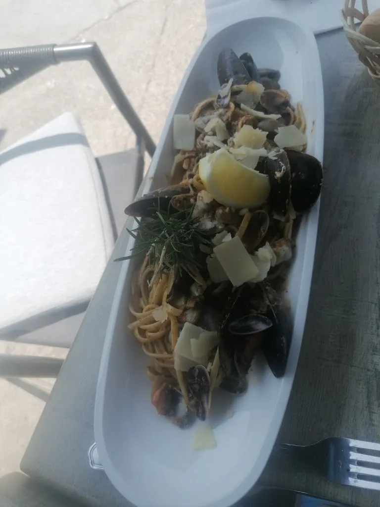 Kathryn Jeffery_LA MARINE DU PÊCHEUR - Restaurant Palavas - Poisson frais et fruits de mer_Palavas-les-Flots_review