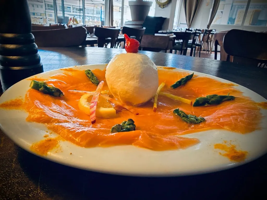 TONTON PILOU RESTAURANT_Palavas-les-Flots_slider_image_3