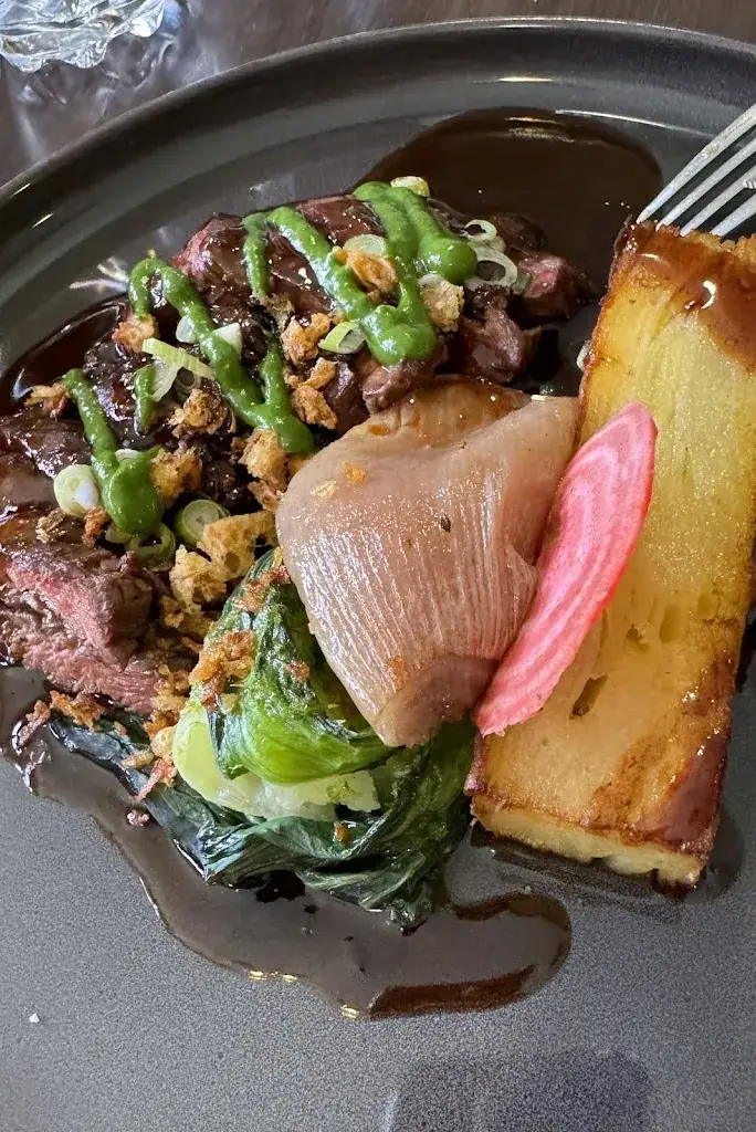 Grzegorz Machalica_Près de la fontaine_Portel-des-Corbières_review