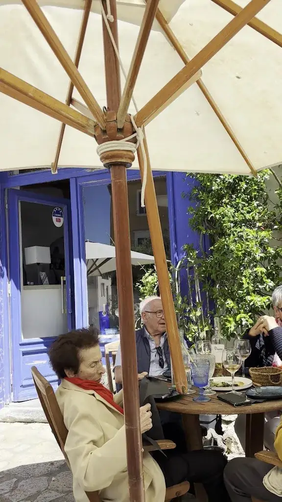 Les Beaux Arts_Bages_slider_image_2