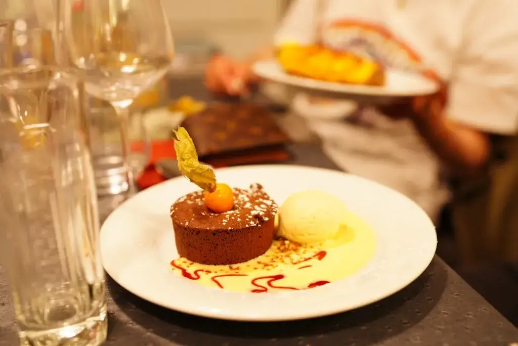 Simon Frederic_Le Xv_Port-la-Nouvelle_review