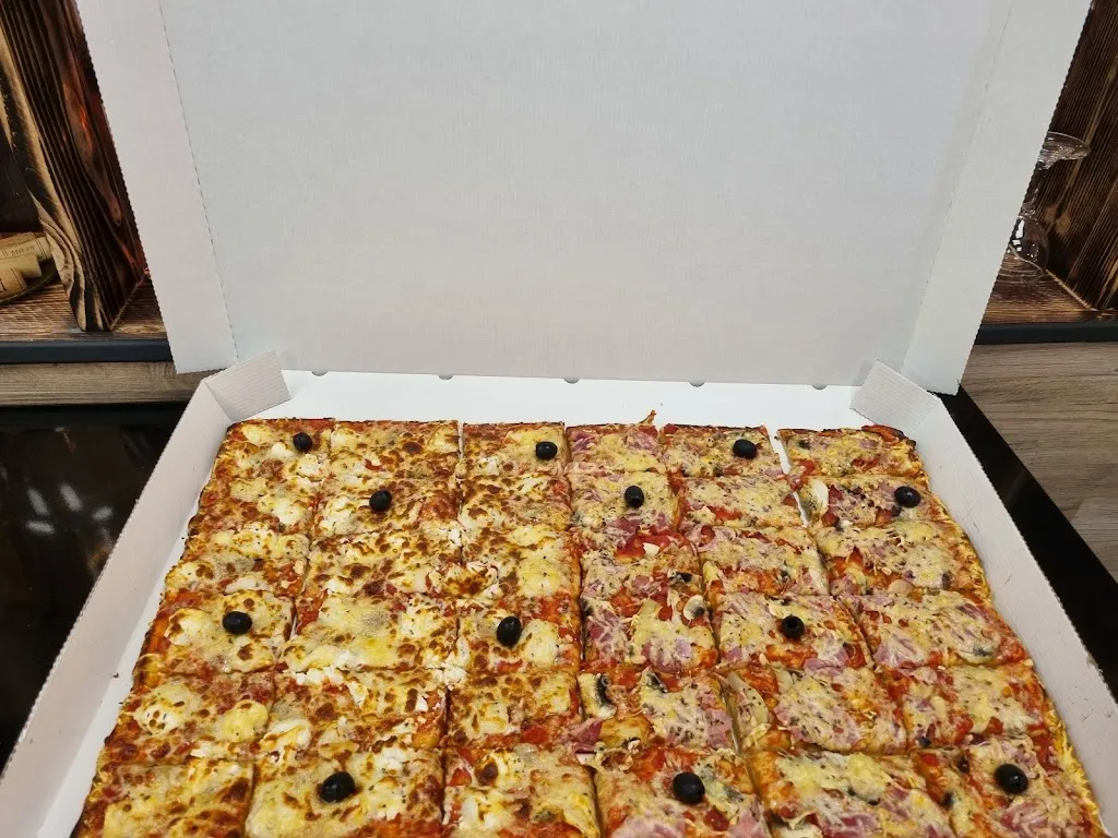 Chez Christelle pizzeria snacking_Peyriac-Minervois_slider_image_2