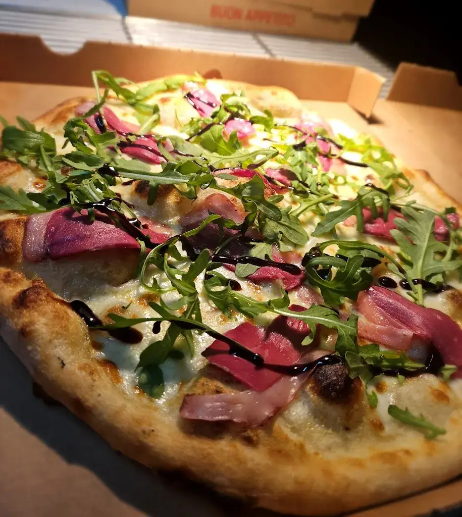 Dolce Pizza_Pomérols_slider_image_1