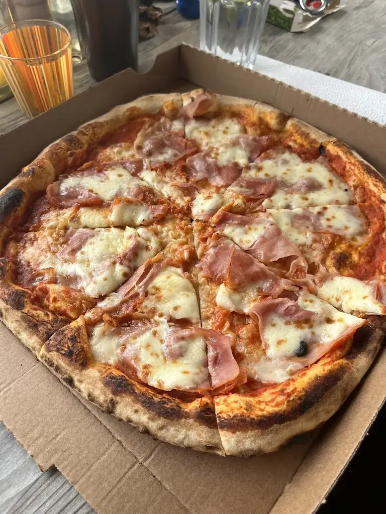 Dolce Pizza_Pomérols_slider_image_2