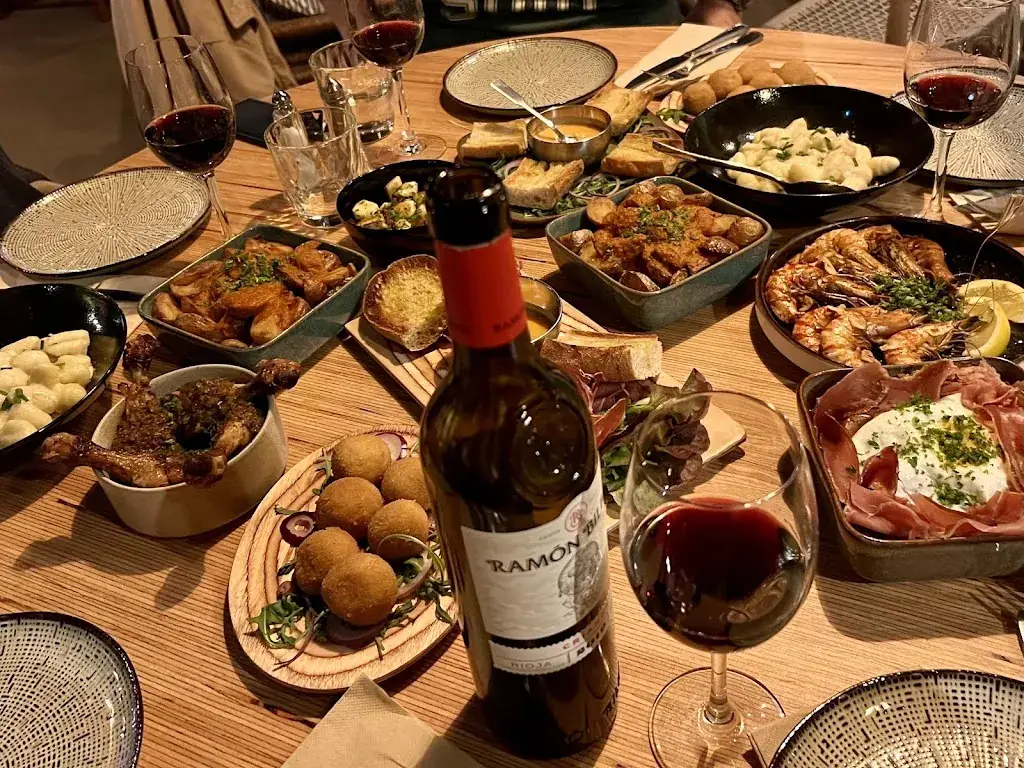 Mickael Tourrette_Akazha tapas & drinks_Plaisance-du-Touch_review