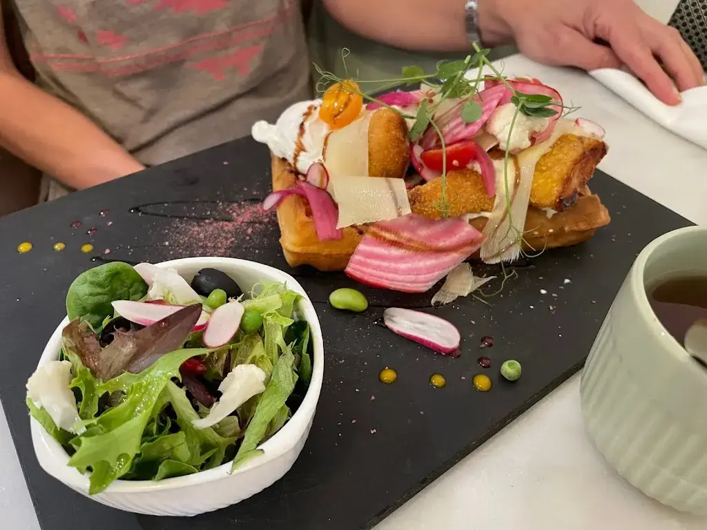 Stéphane Marx_Mademoiselle Soline_Plaisance-du-Touch_review