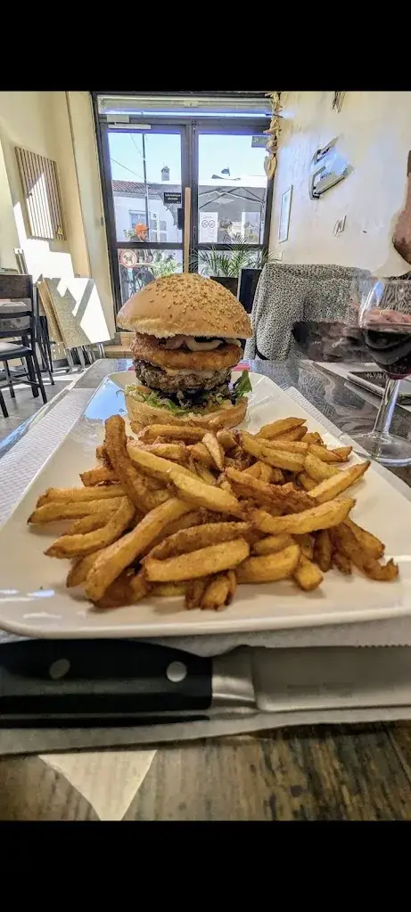 La beau dégâts_Ponteilla_slider_image_2