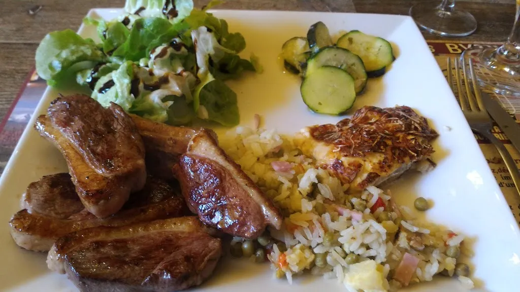 L'Embuscade Restaurant in Trouillas