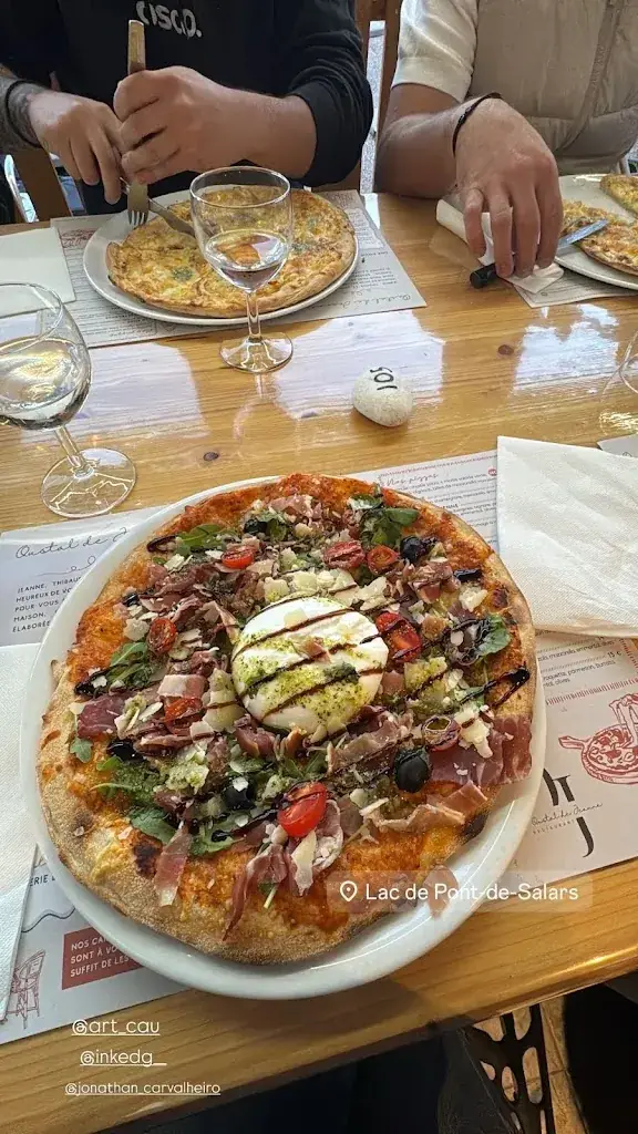 L'Oustal De Jeanne_Pont-de-Salars_slider_image_3