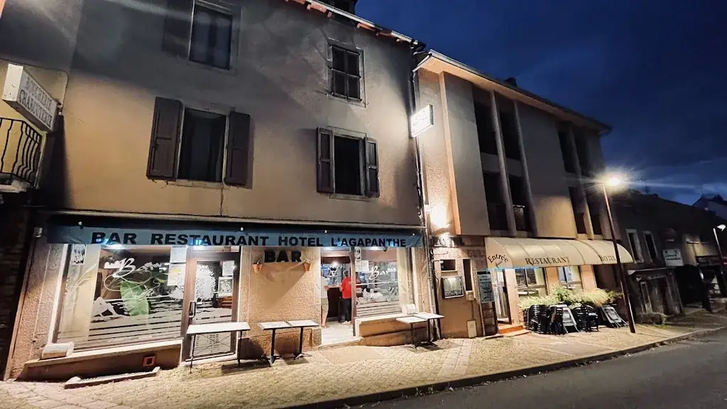 Hôtel Restaurant Brasserie L AGAPANTHE_Pont-de-Salars_slider_image_1