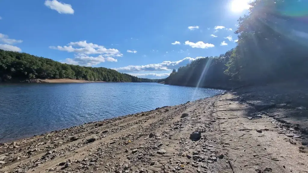 The Terraces Du Lac_Pont-de-Salars_slider_image_2
