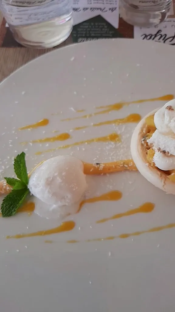 Chez Pujol_Port-Vendres_slider_image_2