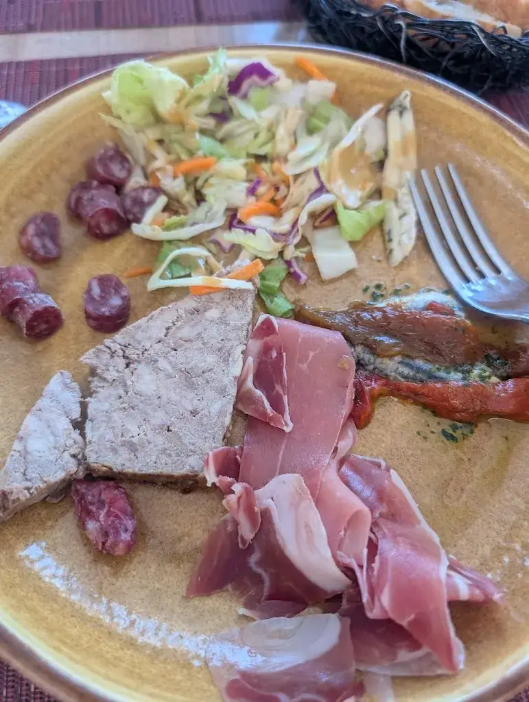 MARIAM JAFIER_La Casa Catalane_Port-Vendres_review