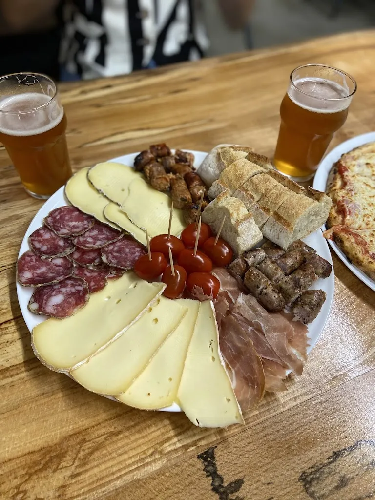 Laura_Brasserie Mazesté_Mazet-Saint-Voy_review