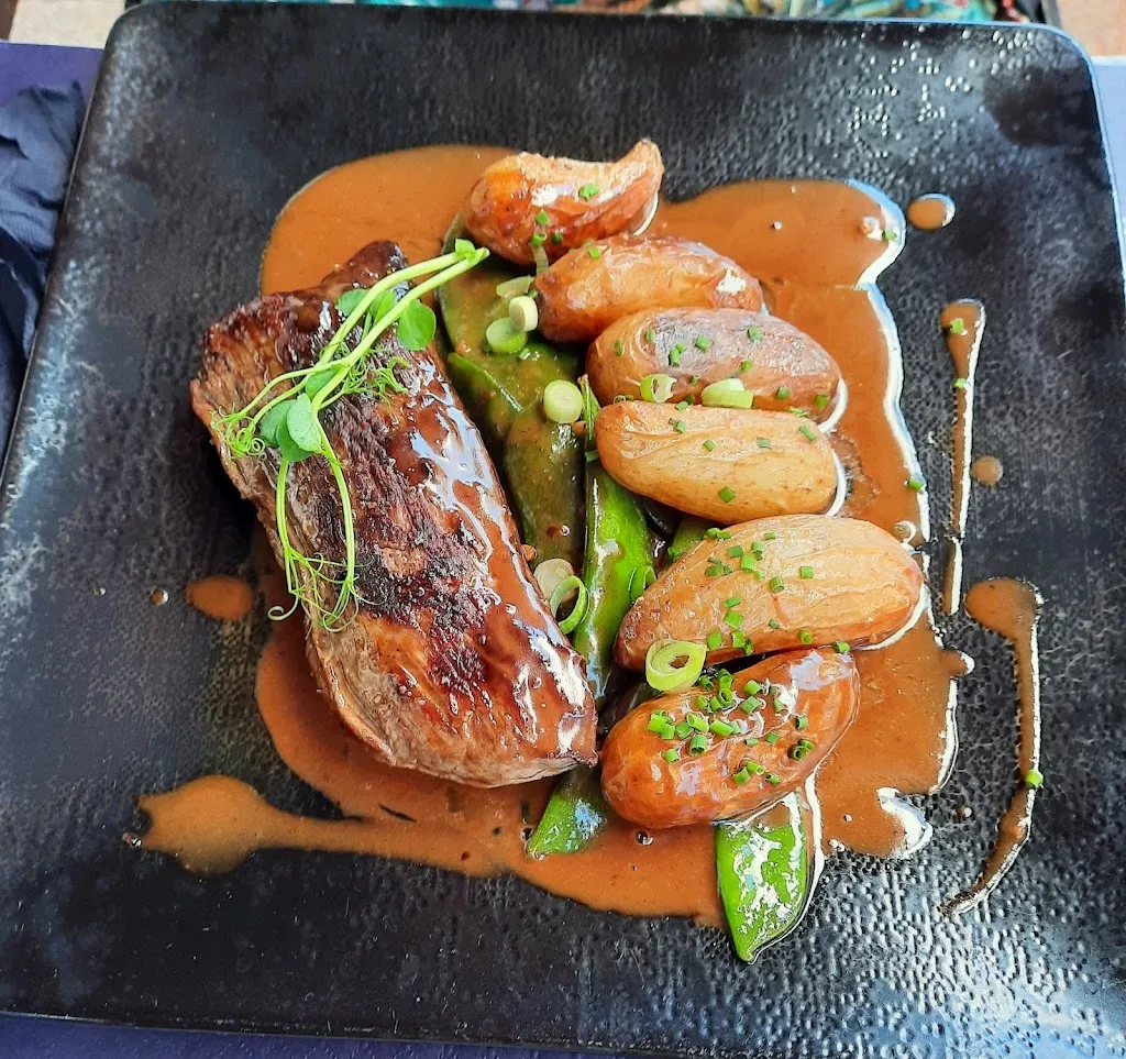 Auberge le REVERMONT_Meillonnas_slider_image_3