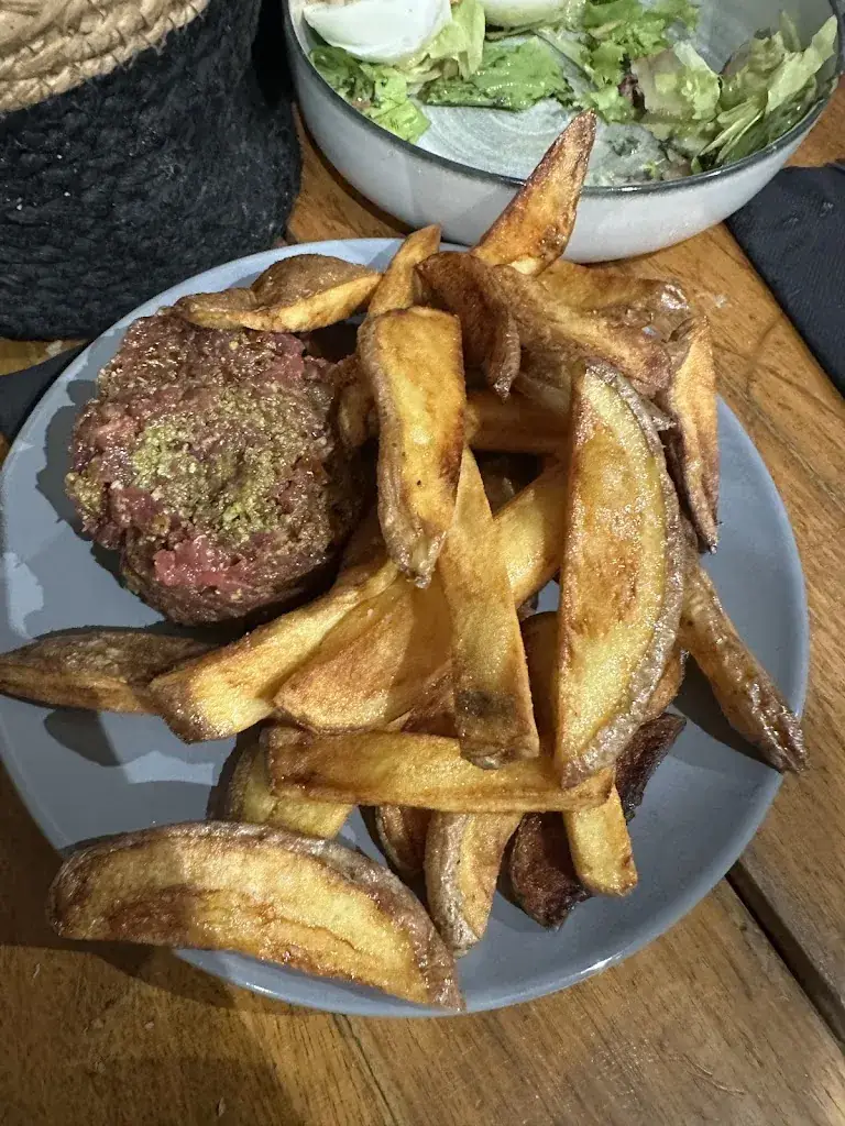 Sandro Puccini_Antre deux verres_Poussan_review