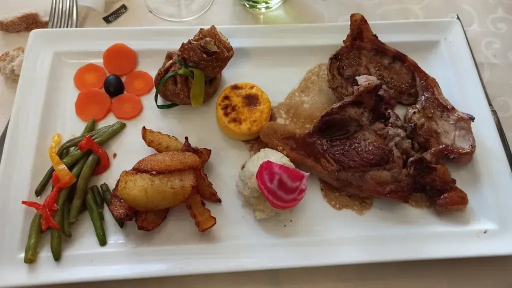 Hôtel Restaurant Le Clos Grand_Pradines_slider_image_3