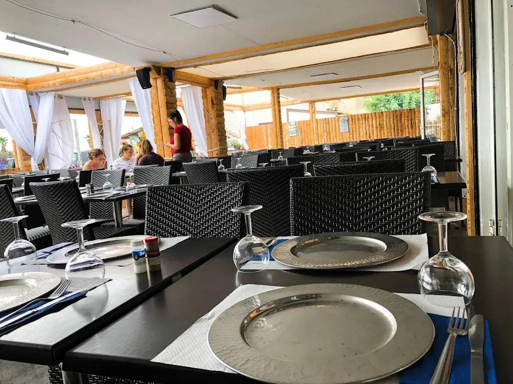 La Voile Blanche_Portiragnes_slider_image_1