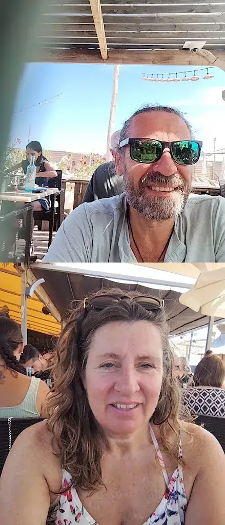 Rebecca Burroughs_Latino beach restaurant_Sérignan_recensione